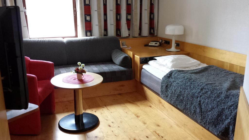 Hotell Toppen Storuman Chambre photo